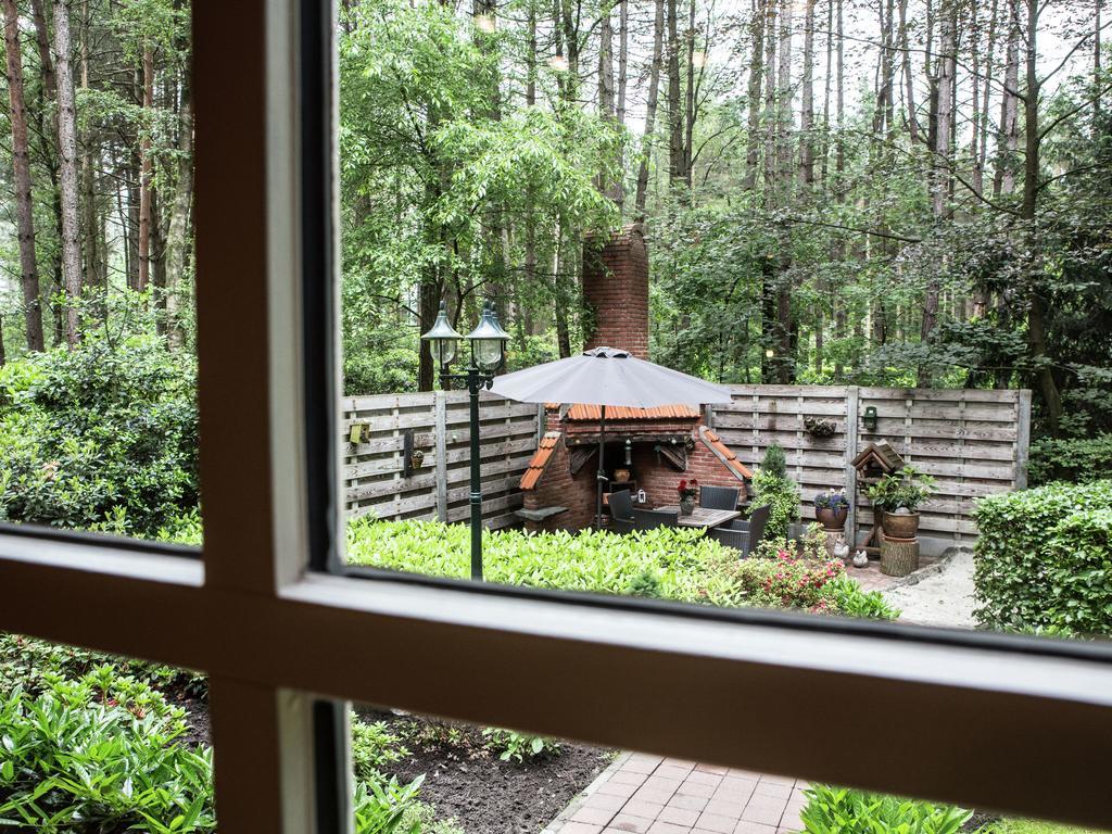 Luxurious Chalet In Oud Turnhout With Large Garden Villa Oud-Turnhout Exterior foto