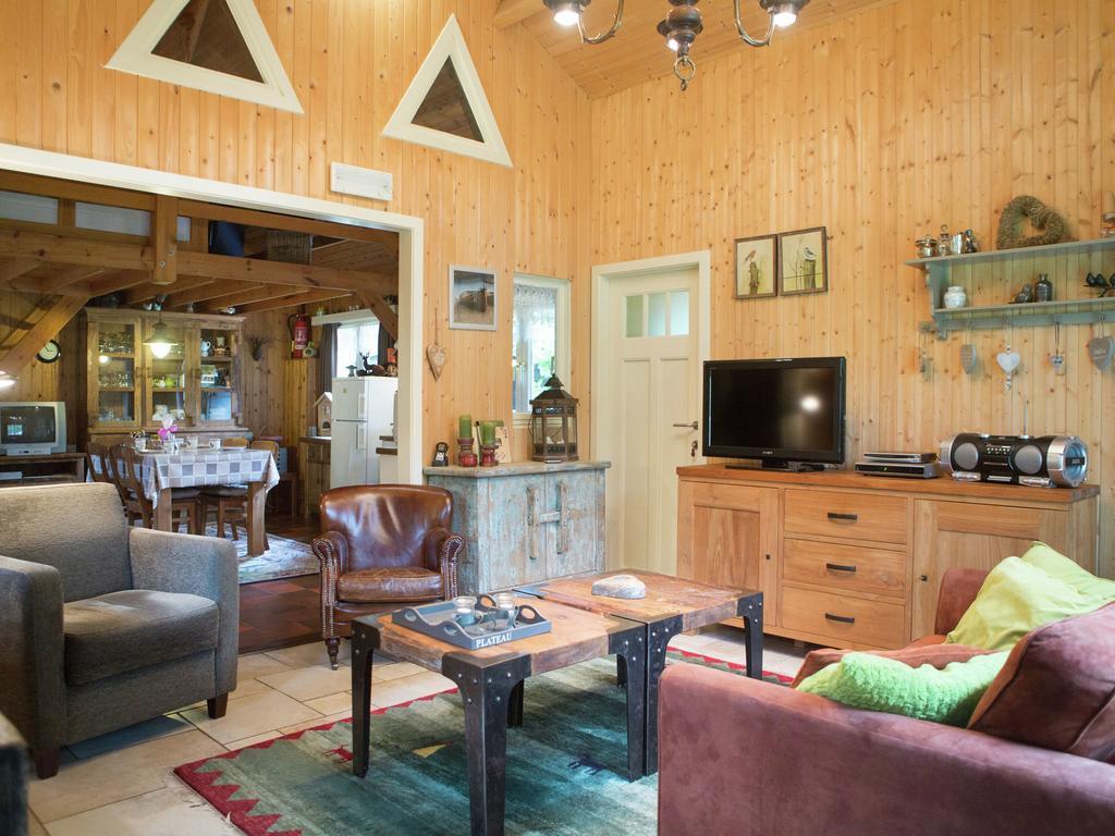 Luxurious Chalet In Oud Turnhout With Large Garden Villa Oud-Turnhout Exterior foto